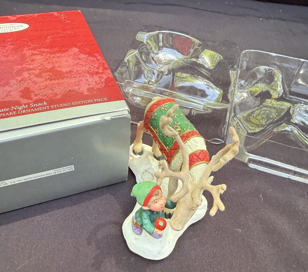 Hallmark 1998 Ornament A LATE NIGHT SNACK Elf Reindeer KOCC Event MIB 46D